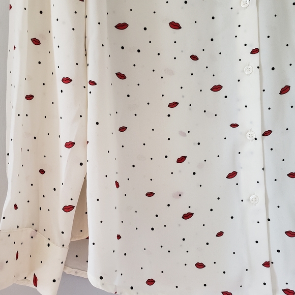 Faded Glory Red Lips blouse - Picture 6 of 7